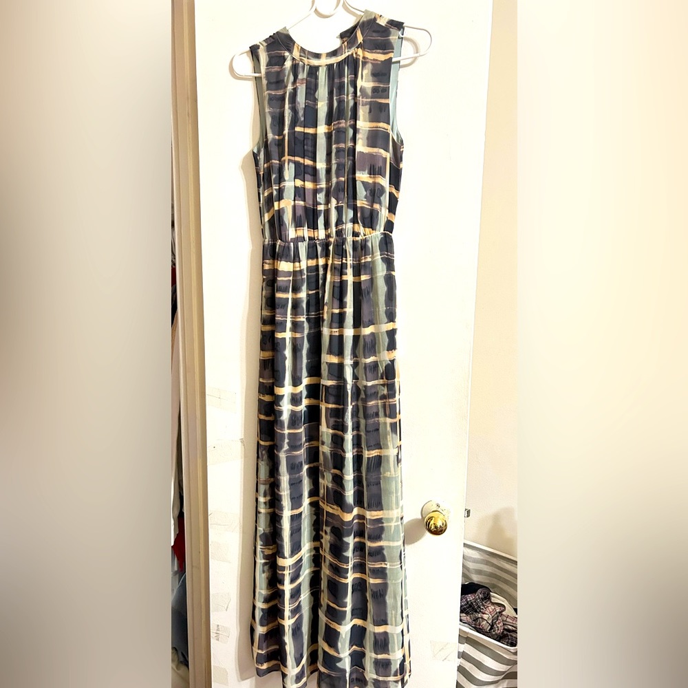 Green maxi dress